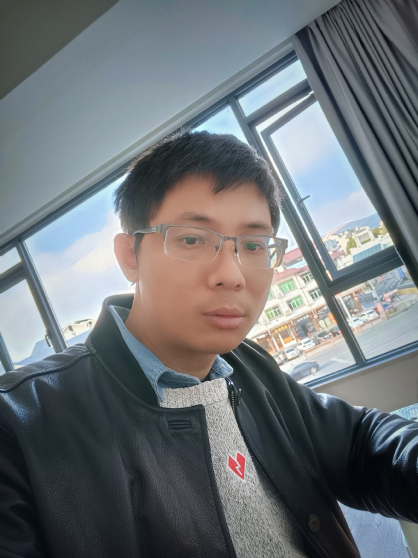 也许只是缺少一个拥抱的第二张照片--南平残疾人相亲网